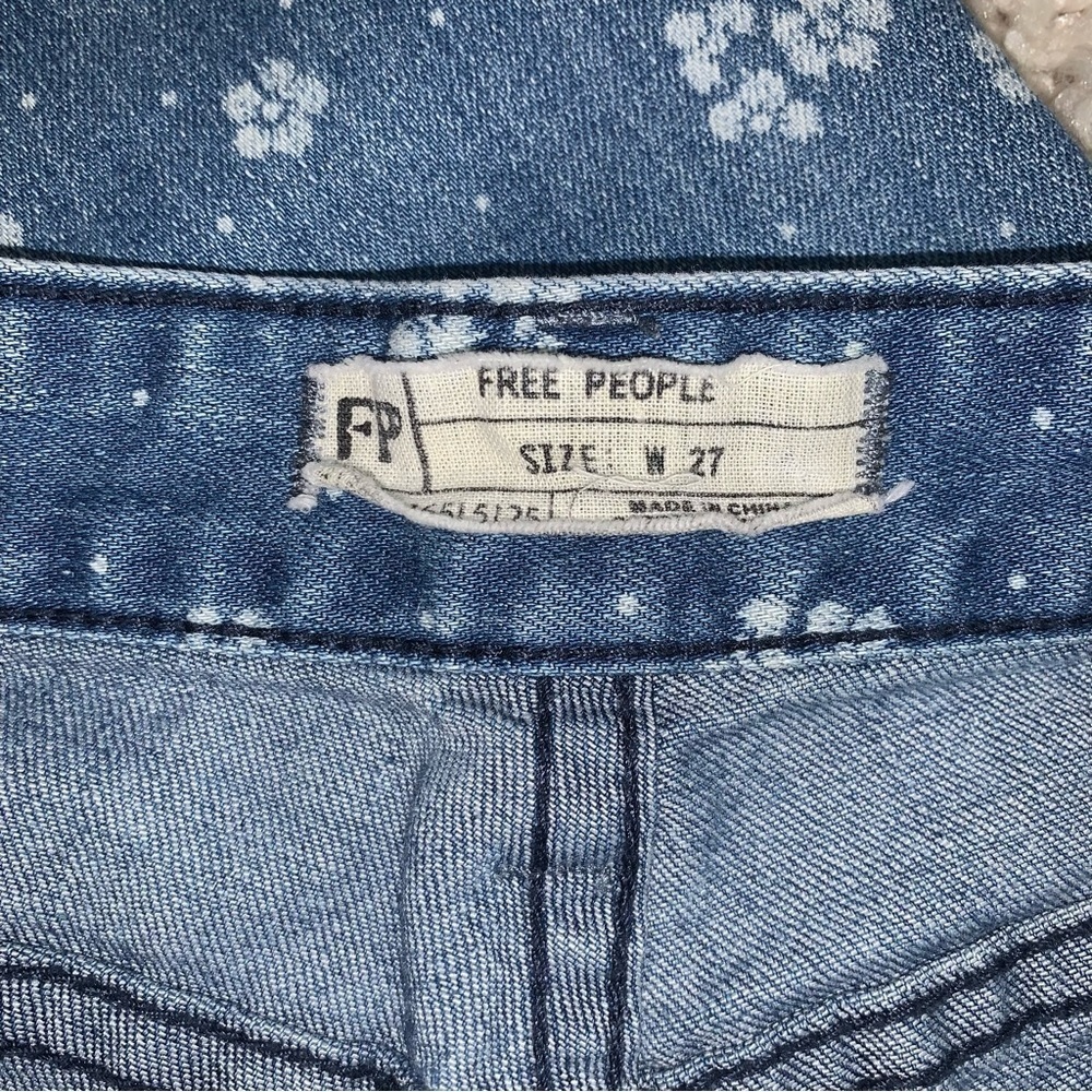 Free People Floral Skinny Jeans Women’s Size 27 Blue White “Ditsy”‎ - Picture 8 of 9